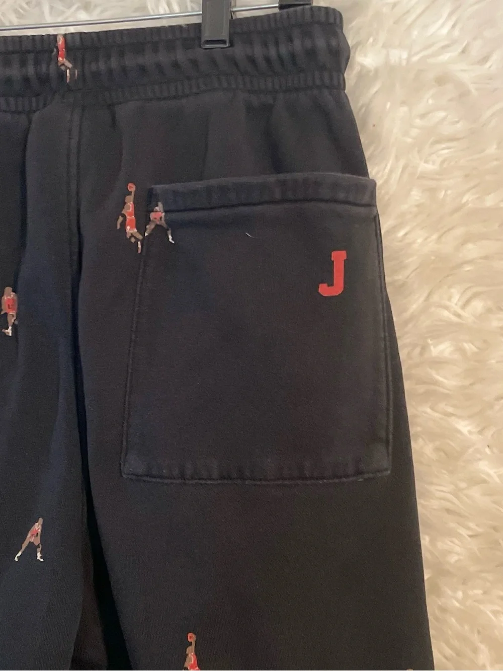 Jordan Essential Holiday Fleece Black Joggers. Medium; DV9390-010